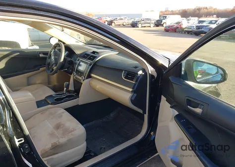 2012 Toyota Camry Le z USA, uszkodzony, nr VIN 4T1BF1FK8CU102032